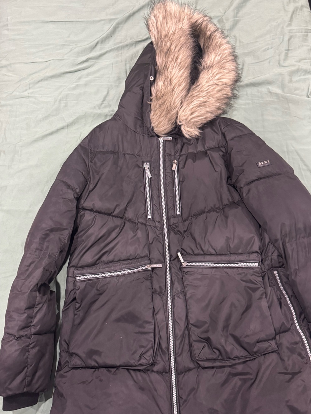 DKNY Black Quilted Puffer Coat with Faux Fur Trim